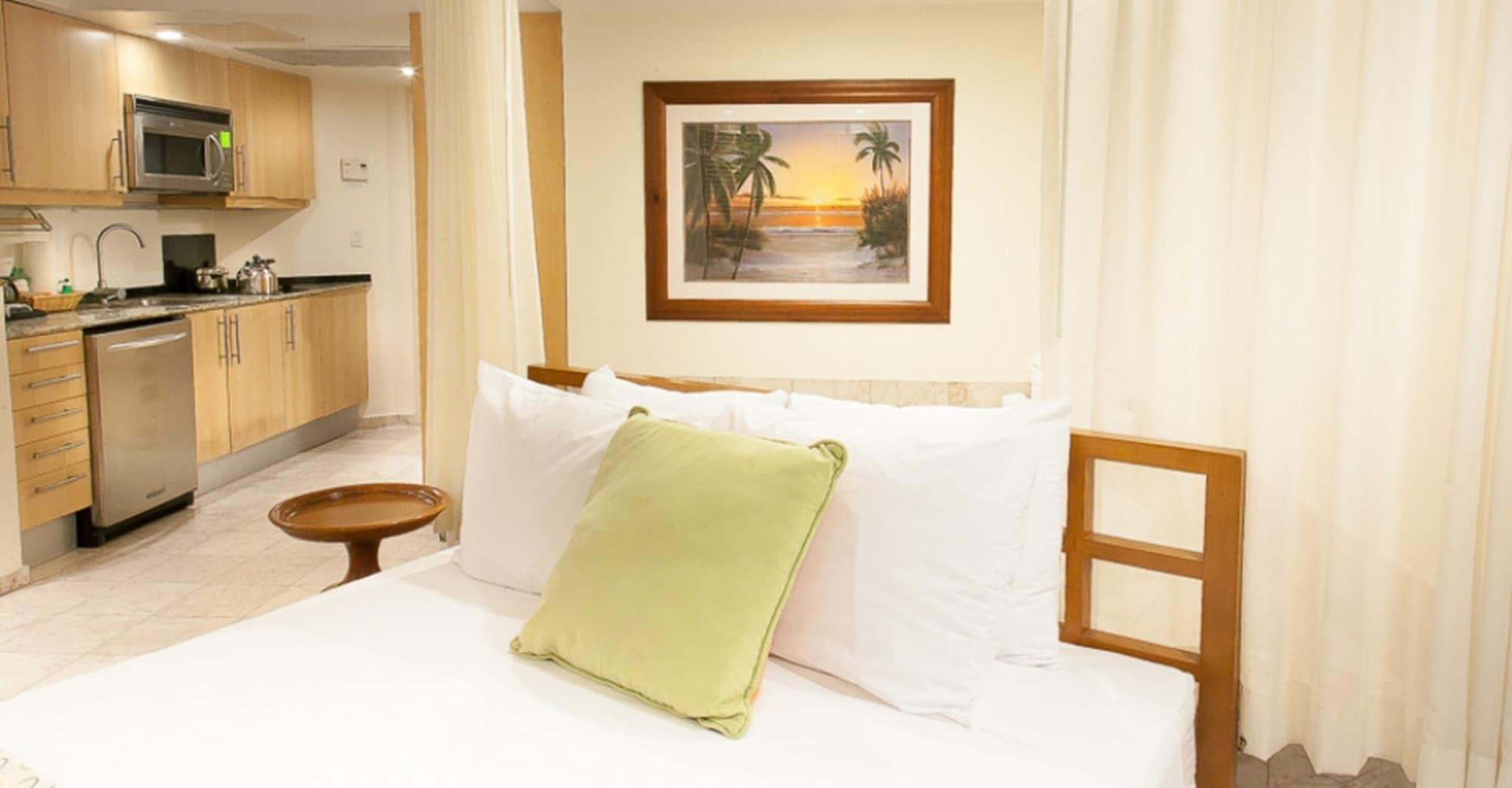 The Marlin At Taino Beach Resort Freeport Eksteriør bilde